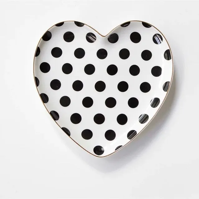 Nordic Modern Love gold-traced ceramics plate black and white heart-shaped breakfast plate fruit dessert plate tableware plates