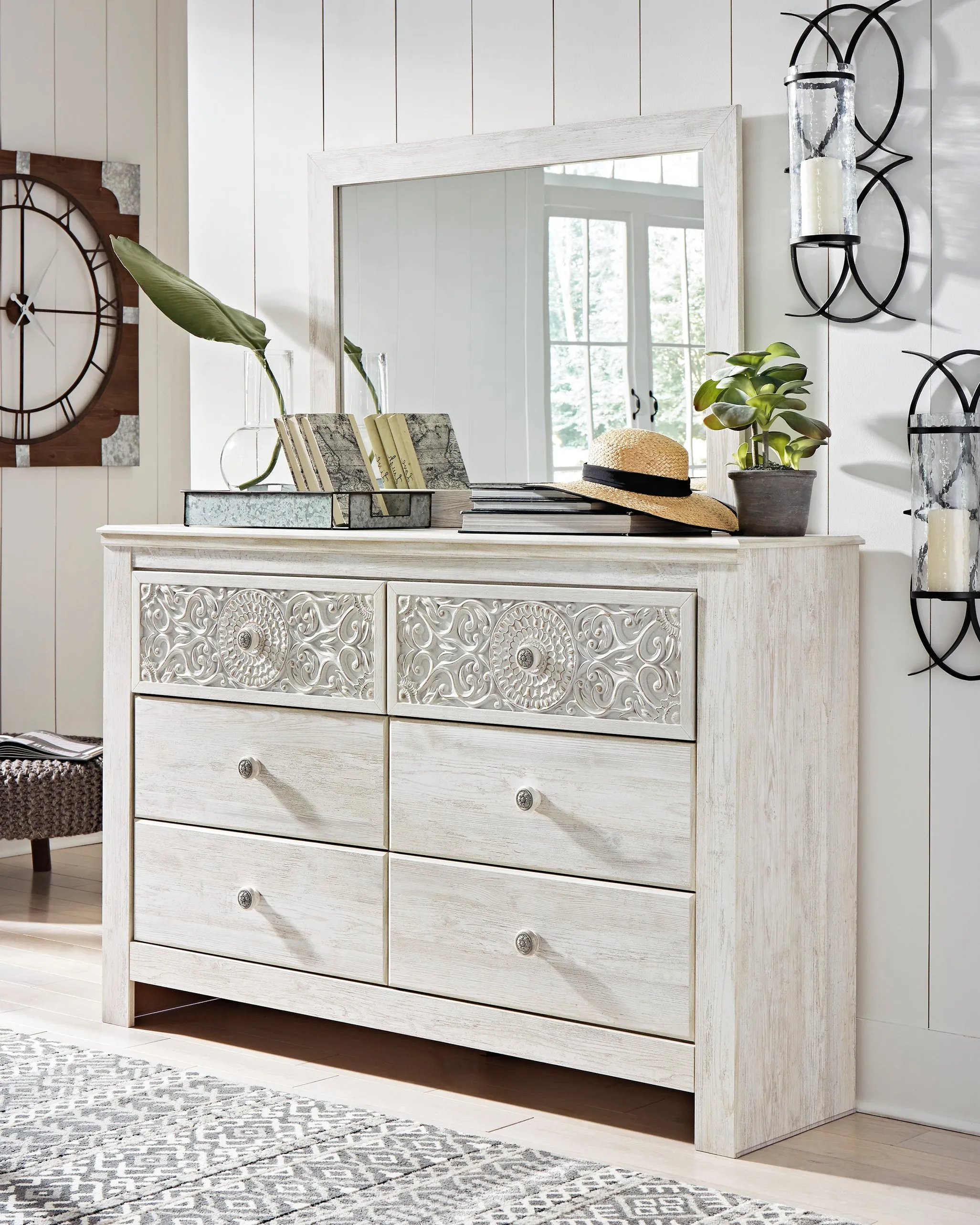 Paxberry Queen Panel Bed with Mirrored Dresser, Chest and 2 Nightstands in Whitewash